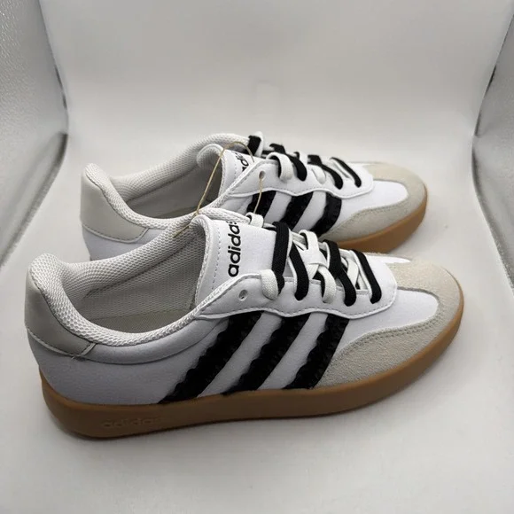 Adidas Women White Black Gum Sole Low Top Striped Athletic Sneakers . Size 9 - Picture 4 of 15
